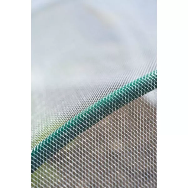 Rovar elleni védőháló zöldségeskertekhez 4x10 m 1x1 mm 38g/m2 (Nature)