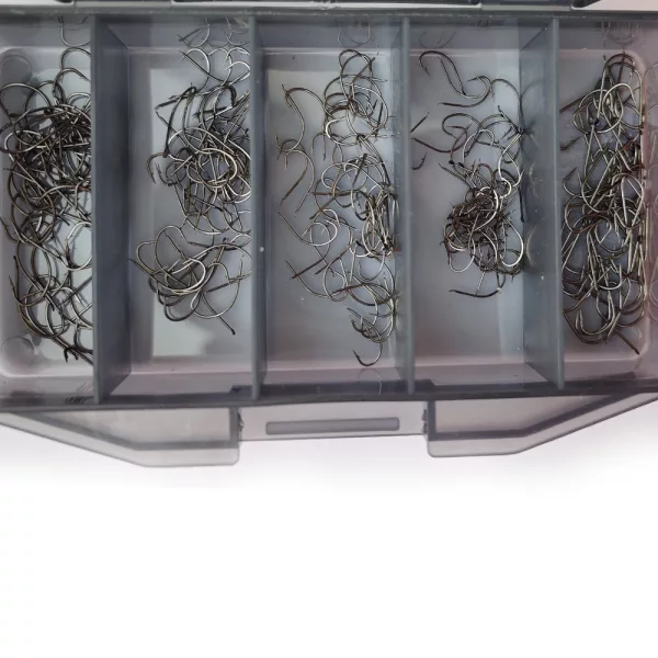 Doboz 250 db horoggal feltöltve