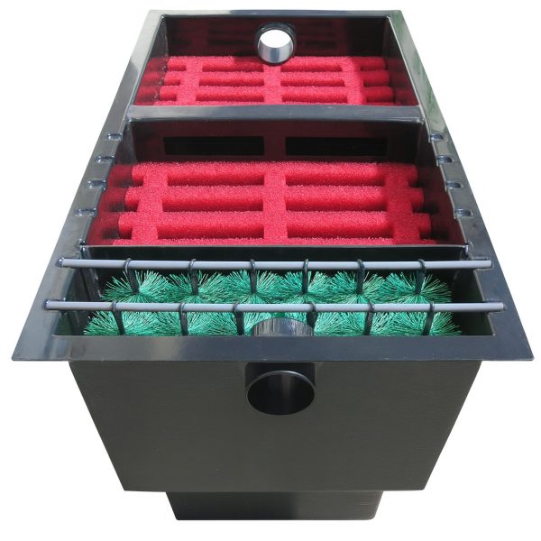 3 kamrás gravitációs szűrő 30000 literes tavakhoz tetővel