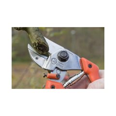 Löwe metszőolló 7.104