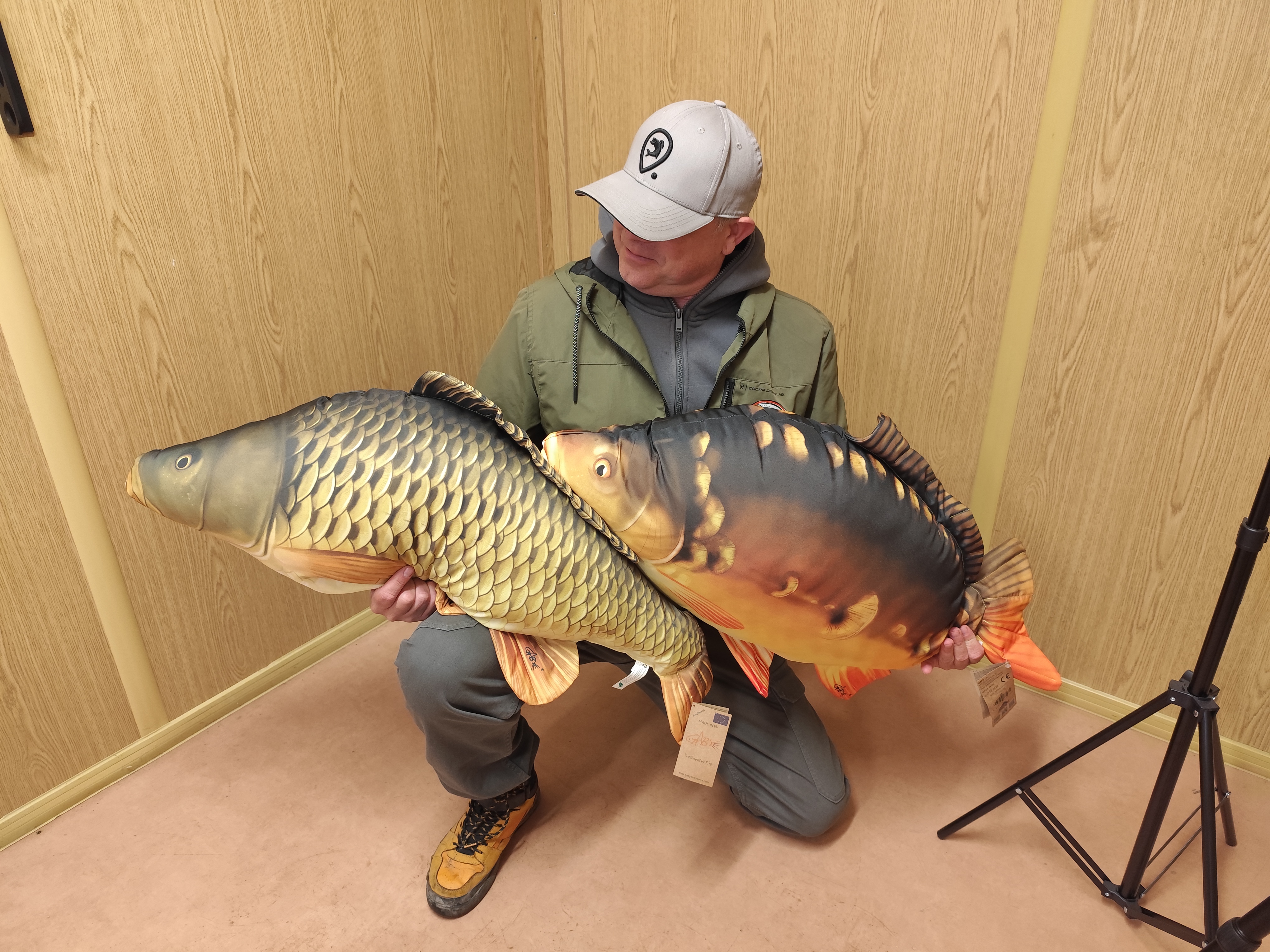 Halpárna horgász ajándék ötlet, részletes kép